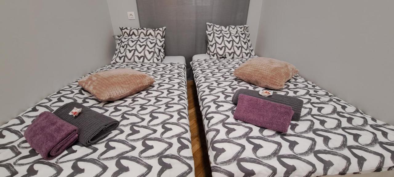 6-Pack Apartment In The Party District 布达佩斯 外观 照片